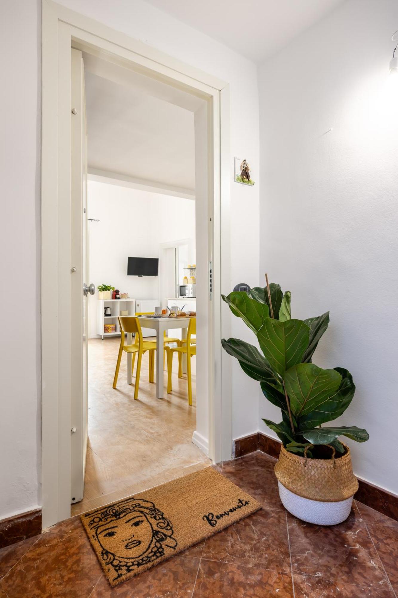 Agata E Rosalia 2 Bedroom Flat At The Quattro Canti Palermo Exterior photo